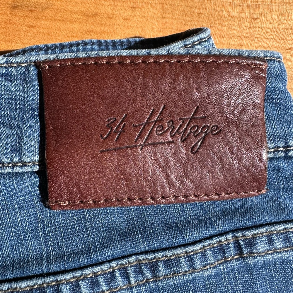 Heritage Blue Jeans Classic Style - Picture 2 of 3